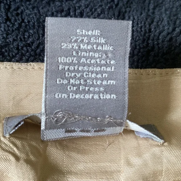 ❇️Ann Taylor pleated taupe/beige silk skirt with gold sequins and thread accents - Picture 6 of 9